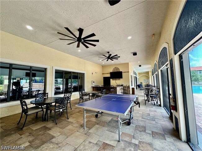 Building Photo - 12935 Violino Ln