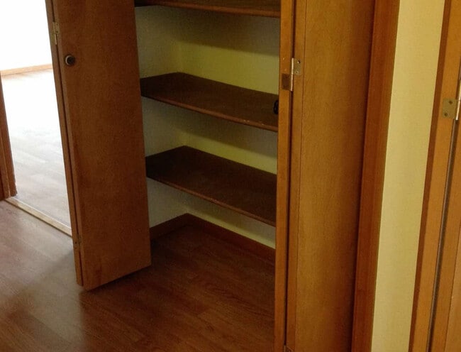 Building Photo - 203 N Wightman St