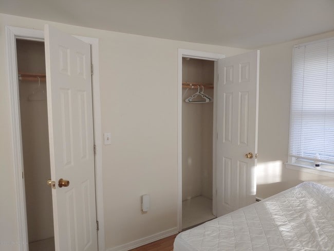 Building Photo - 24 Franklin Ave