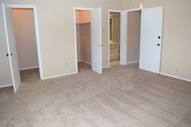 Building Photo - 3822 Laura Leigh Dr