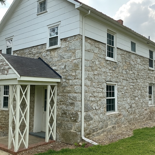 Building Photo - 16003 Spielman Rd