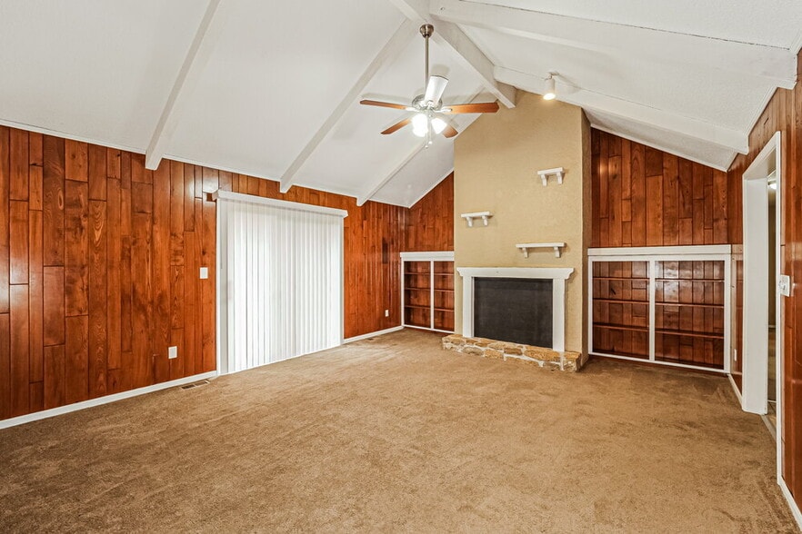 Building Photo - 9004 Arlington Ct