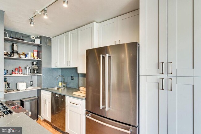 Building Photo - 1545 18th St NW