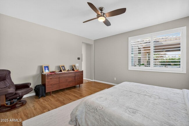 Building Photo - 8984 W Diana Ave