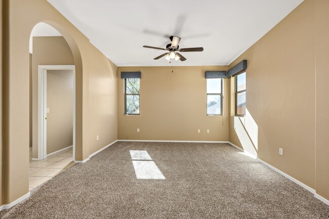 Building Photo - Paseo Estrella Gem at the base of Tucson icon A mountain! Minutes away from DownTown Tucson!