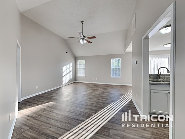 Building Photo - 8550 Alicia Brittany Ln