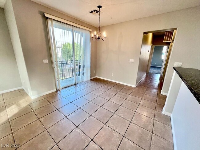 Building Photo - 4370 Westbury Square St