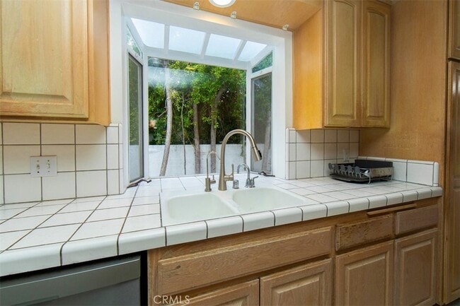 Building Photo - 27845 Hawthorne Blvd