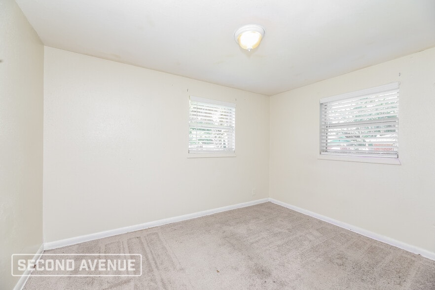 Building Photo - 5809 Tusk Ct