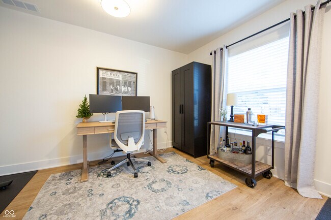 Building Photo - 743 Bates St