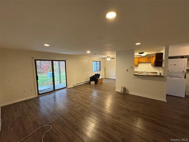 Building Photo - 33 Scarborough Ln