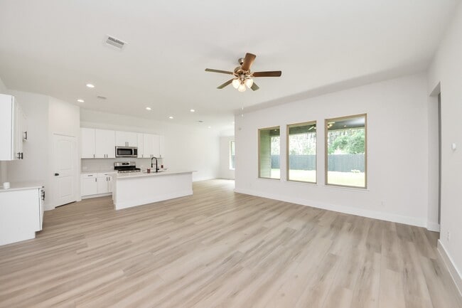 Building Photo - 14380 Zion Gate Crossing