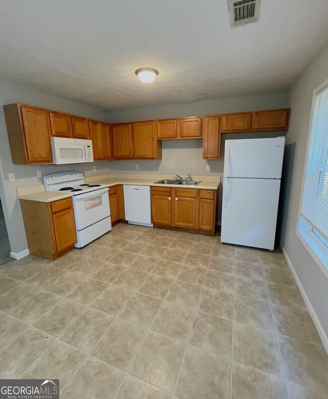 Building Photo - 103 Old Villa Rica Rd