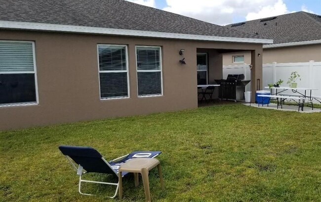 Building Photo - 10509 Bull Grass Dr