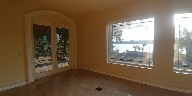 Building Photo - 406 Lillian Dr