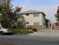 Building Photo - 935 N Louise St Apartments