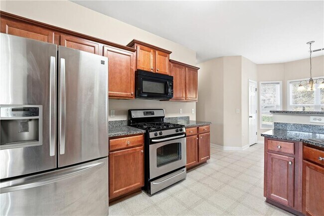 Building Photo - 5670 Winter Bluff Way NE