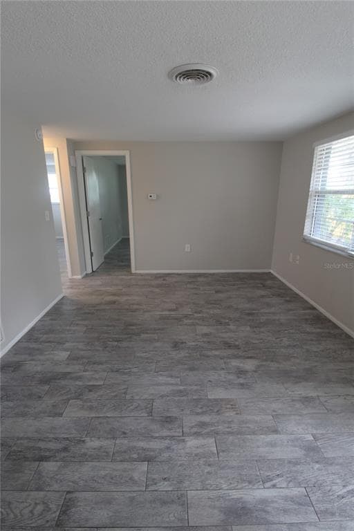 Building Photo - 302 Colonia Ln