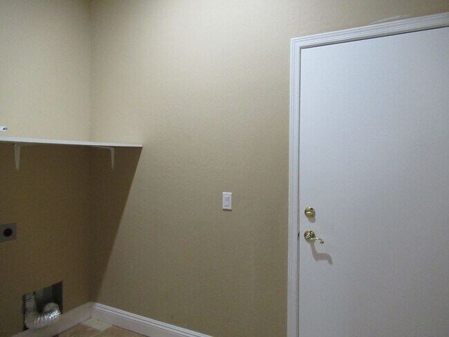 Building Photo - 4 Bedroom Home in Gilbert