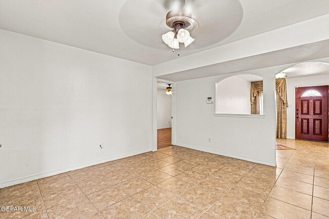 Building Photo - 6340 Modesta St