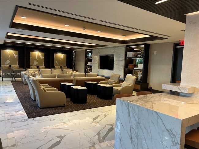 Building Photo - 301 Altara Ave