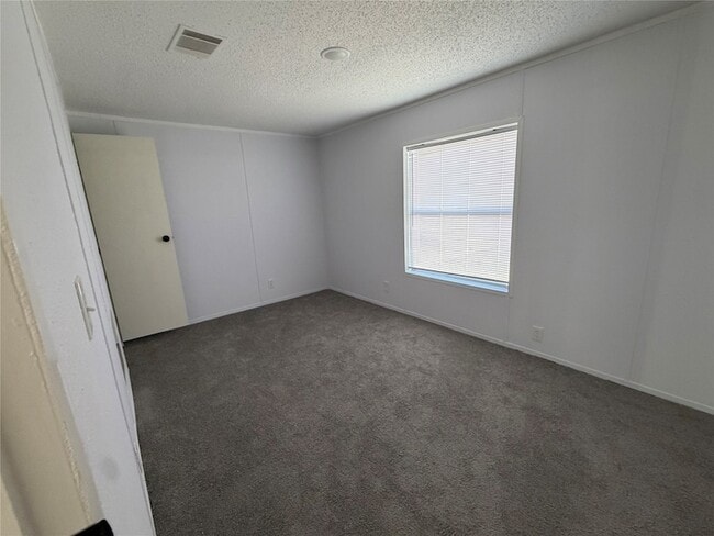 Building Photo - 31029 Sweetbriar Ln