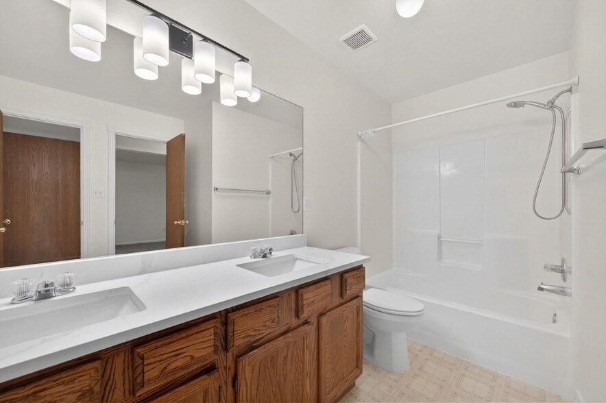 upgraded solid surface countertops - 4502 E 12th St