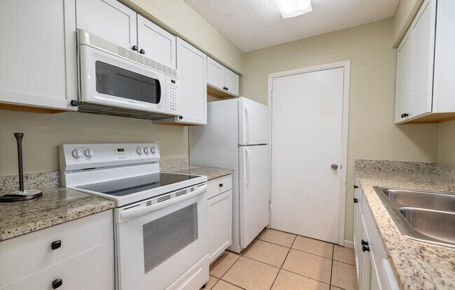 Building Photo - 910 48th St