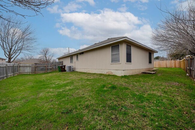 Building Photo - 1704 Verbena Way