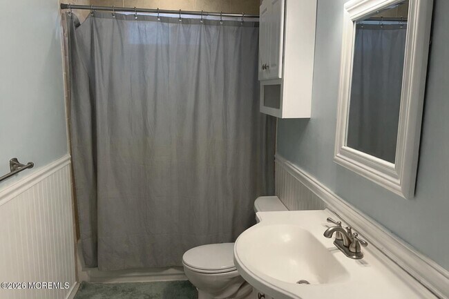 Building Photo - 4 Spring St