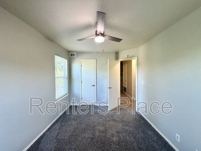 Building Photo - 5707 S Yukon Ave