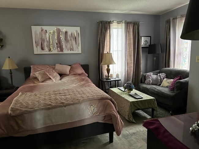 Building Photo - 20 Magnolia Hill