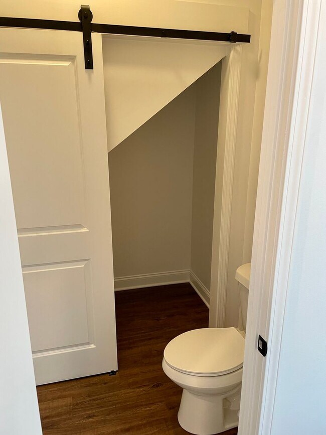 Building Photo - Newly Renovated 2BD/2.5BA with covered Driveway and Backyard