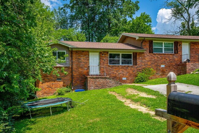 Building Photo - 603 Mountain Trail