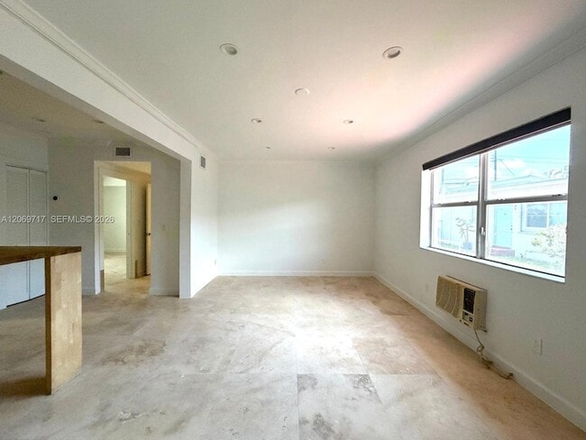 Building Photo - 1239 Marseille Dr