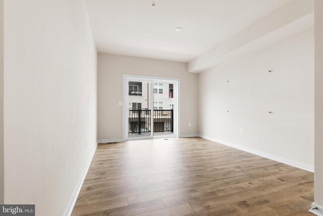 Building Photo - 44487 Wolfhound Sq