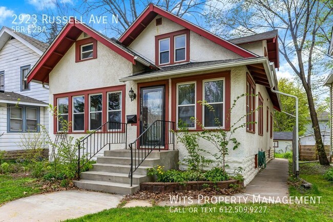 Primary Photo - 2923 Russell Ave N