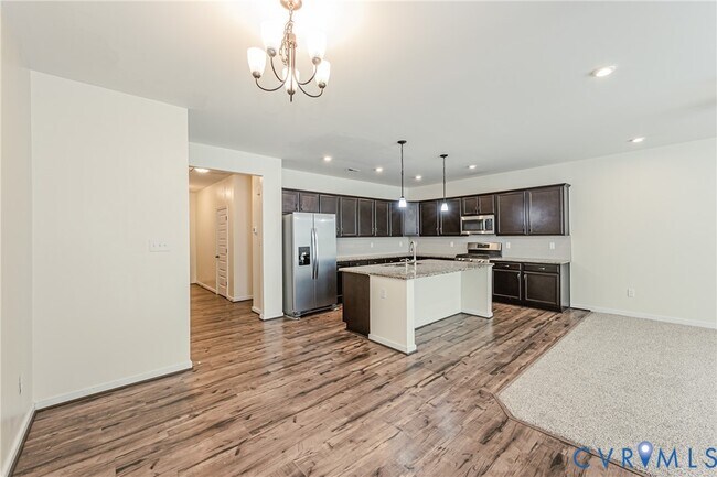 Building Photo - 18353 Palisades Ct
