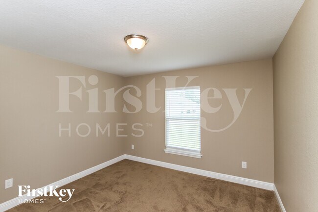 Building Photo - 770 Grandeur St SE