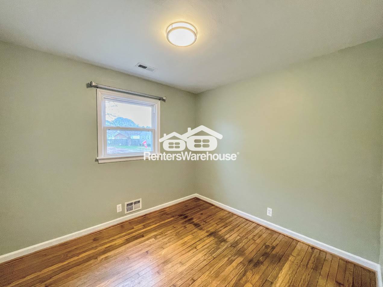 Building Photo - 528 Plantation Dr