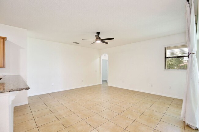 Building Photo - 3908 Coastal Breeze Dr
