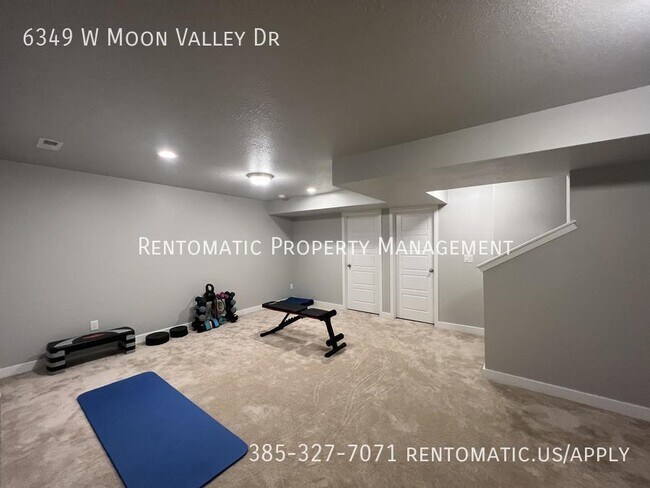 Building Photo - 6349 W Moon Vly Dr