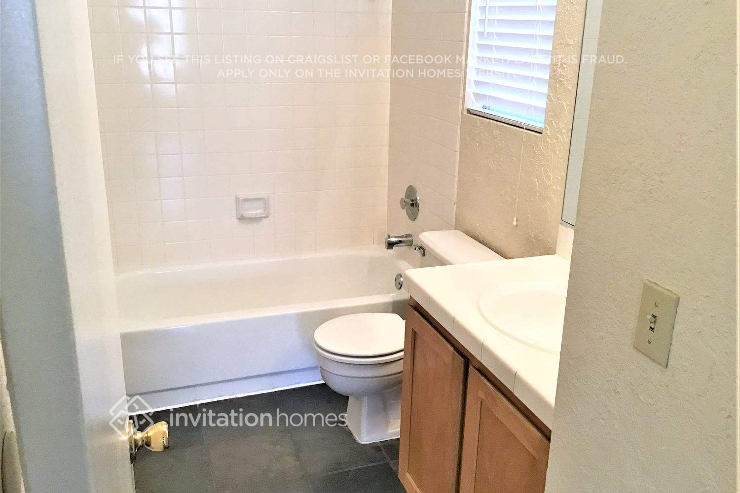 Building Photo - 1501 Pacific Terrace Dr