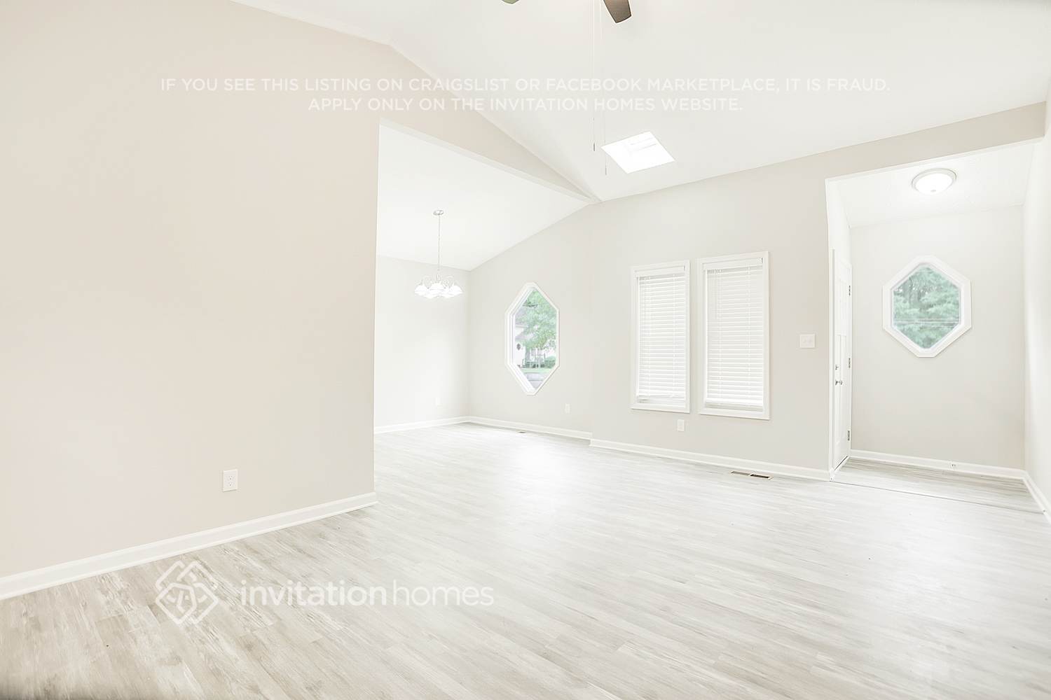 Building Photo - 3442 Mustang Dr