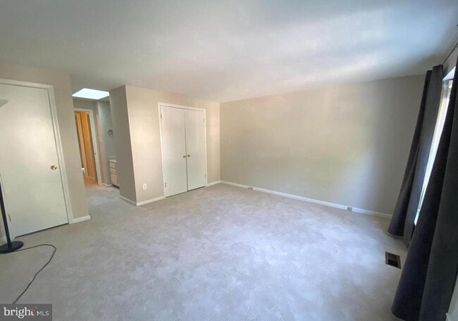 Building Photo - 11198 Silentwood Ln