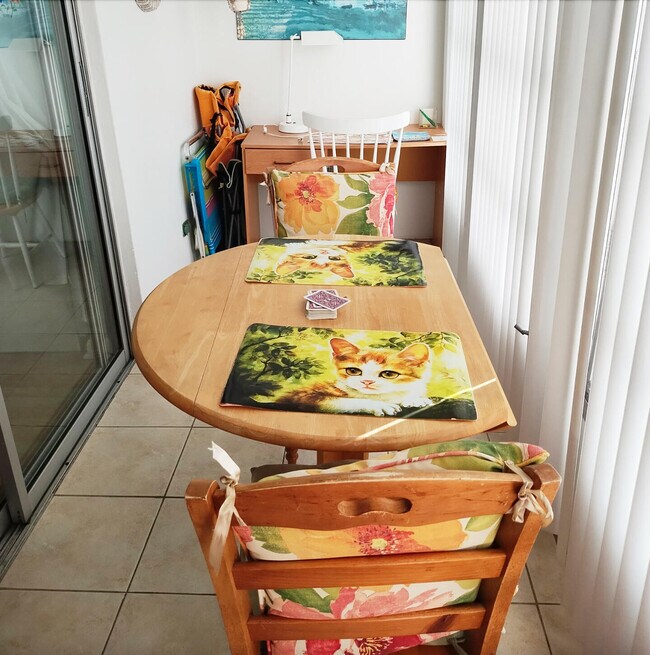 Building Photo - 39 Harwood B