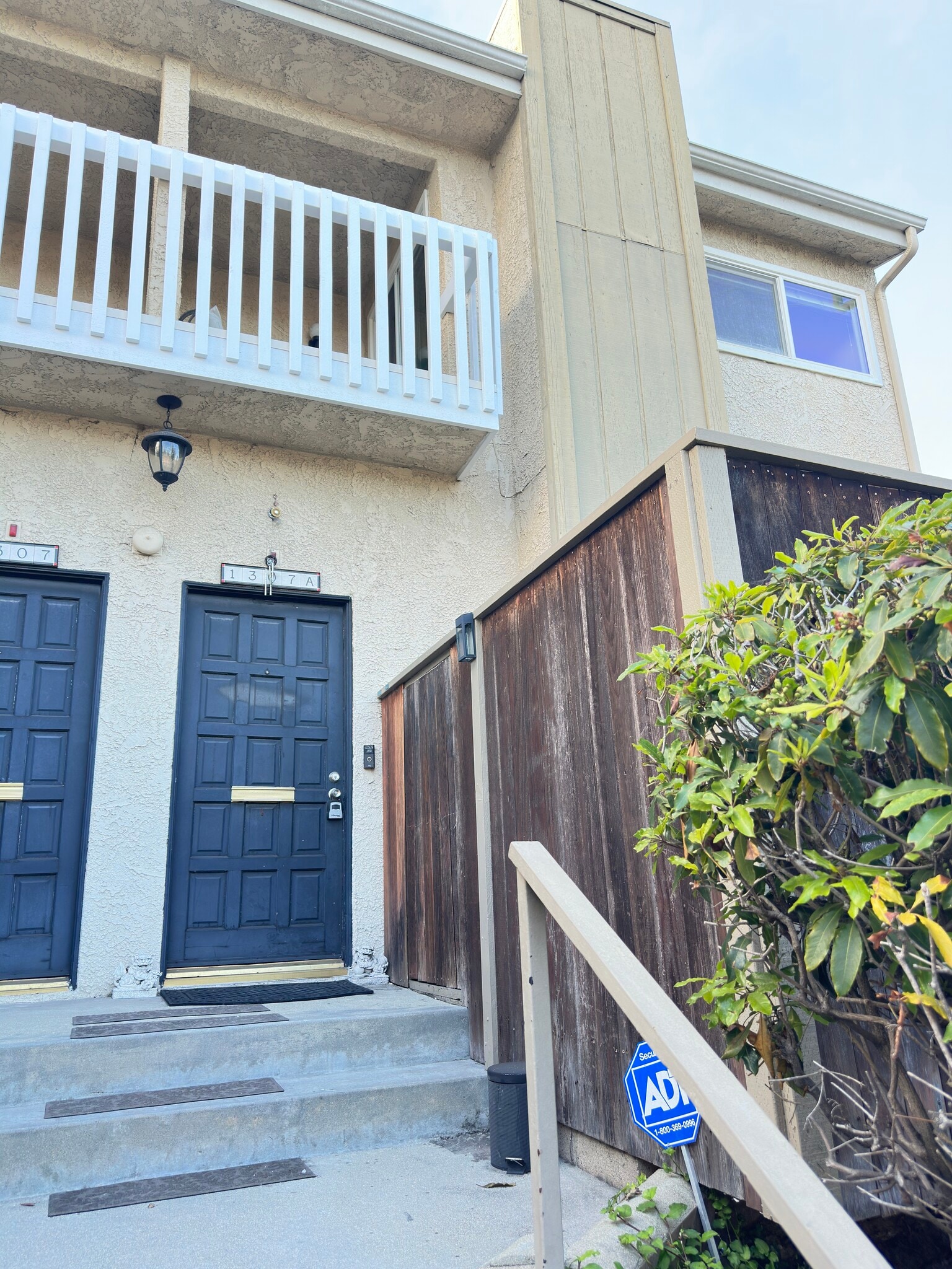 Building Photo - 1307 Aviation Blvd