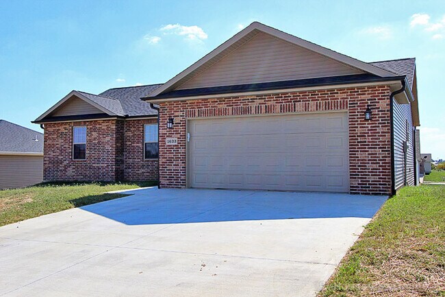 Building Photo - Home in Jackson Ridge Subdivision