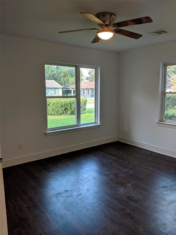 Building Photo - 3710 Zephyr St