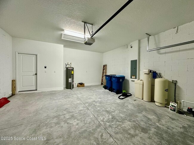 Building Photo - 1326 Seeley Cir NW